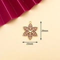 Vintage brauner Emaille-Schneeflocken-Anhänger mit goldenen Details für DIY-Schmuck, 29x23mm - Schneeflocke