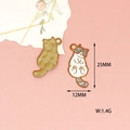 Detailed view of cat enamel charms with 25mm length and 1.4g weight measurements - 10 Pieces Pack / Obedient Cat