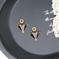 Elegantes dijes de esmalte en forma de diamante blanco y negro para joyería DIY - 12*15mm / Diamante Negro