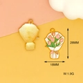 Dettaglio ciondolo bouquet tulipani smaltato, dimensioni 28mm x 18mm e peso 1,9g - Stagione Laurea(X-037) / 1 Pezzo / Fiori Rosa