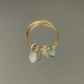 Gold-tone handmade beaded charm bracelet with heart pendant and white pearls - Exquisite Beaded Style (B1090-2)