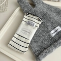 Chaussettes femme à rayures noires et blanches avec bordure ondulée et étiquette en tissu - Crème