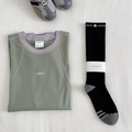 T-shirt sportiva manica lunga verde fagiolo con calze a compressione grigio-nere - Taglia unica / Nero