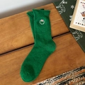 Calcetines navideños verde oscuro con bordado de corona y campana en algodón suave - Campana verde