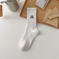Chaussettes blanches en coton côtelé avec broderie montagne CAMPING au style outdoor - Taille unique / Blanc