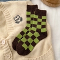 Thick checkered wool socks in green and brown with soft knitted texture for winter - One Size / Brown + Green