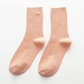 Chaussettes mi-hautes en maille côtelée pour femmes, coloris rose pêche pastel - Rose Crevette