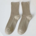 Vertical ribbed cotton socks in neutral khaki brown color for a vintage Japanese style - Coffee Green
