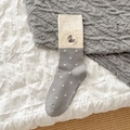 Calze grigie a pois con simpatico ricamo a forma di cucciolo e polsini a costine - [Ricamo] Blocchi di colore