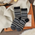 Calze di lana spessa da donna con motivo a rombi grigio vintage per calore invernale - Taglia unica / Bordo a Costine Nero (3721)