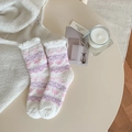 Calze invernali in pile corallo con motivi a cuore rosa e strisce ondulate viola - Motivo a Onde di Cuore Bianco