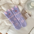 Chaussettes monstre en polaire corail violet lavande avec cornes 3D et motif d'étoile - Taille unique / Mauve Clair