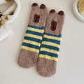 Calze Capybara in pile corallo marrone con strisce blu e gialle e orecchie carine - Taglia unica / A Righe