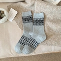 Calze in maglia Fair Isle grigio chiaro con motivi geometrici neri per l'inverno - Grigio chiaro