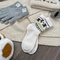 Winter-Wollsocken mit Bärenmuster und graue Strickhandschuhe im gemütlichen Set - Einheitsgröße / Weiß