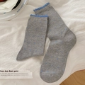 Graue Wollsocken für Damen mit blauen Punkten und feinen Rüschendetails am Bund - Dunkelgrau