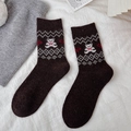 Dunkelbraune Wollsocken mit weißem Bärenmuster und retro nordischem Strickdesign - Einheitsgröße / Braun