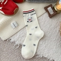 Calze bianche in cotone con simpatico cane, fiocchi neri e strisce rosse decorative - Taglia unica / Coppia di Cani con Fiocco