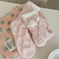 Calcetines suaves de forro polar coral rosa con parche de conejo blanco y lazo decorativo - Talla única / Conejo Blanco