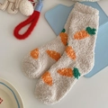 Chaussettes d'hiver épaisses en polaire corail crème avec motif carotte mignon - Taille unique / Carotte