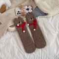Calcetines de oso de lana de coral marrón con orejas 3D y bufanda roja para invierno - Talla única / Marrón
