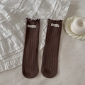 Chaussettes marron côtelées avec bordure ondulée et étiquette "Own the moment" - Taille unique / Marron