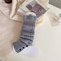 Scaldamuscoli grigi in maglia da donna con bottone e design alla moda morbido - Grigio chiaro