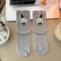 Grey cotton crew socks with creative upside-down black and white cat pattern print - Dark Gray (Mock Seamless)