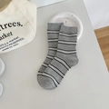 Calze a righe grigie con texture a costine e design minimalista a blocchi di colore - Taglia unica / Grigio chiaro