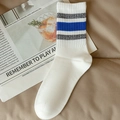 Calcetines deportivos blancos clásicos con rayas azul-negro y puños acanalados - Talla única / Blanco con rayas azules