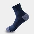Gevoerde heren basketbalsokken in marineblauw met grijze teen en neon groene streep - Marineblauw