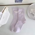 Calze color lavanda con simpatico motivo a cane bianco e fiocco in nastro viola - Viola