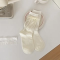 Chaussettes mi-hautes blanc crème style ballet avec nœuds en dentelle et texture côtelée - Taille unique / Blanc avec nœud blanc