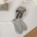 Chaussettes grises côtelées avec dentelle noire et nœud en ruban blanc style ballet - Taille unique / Gris Noeud Noir