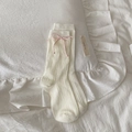 Süße weiße Wadenstrümpfe im Ballett-Stil mit zarten rosa Lederschleifen-Akzenten - Rosa Schleife (Cremeweiße Socke)