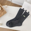 Chaussettes mi-mollet côtelées gris foncé pour femme avec un petit nœud vert élégant - Taille unique / Gris foncé (Nœud Vert Clair)