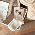 Calze in lana color avena con ricamo di cucciolo con basco rosso per l'inverno - Bianco Sporco