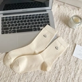 Crèmewitte thermische sokken met minimalistische zwarte smiley-borduring voor de winter - Eén maat / Off-white Smiley