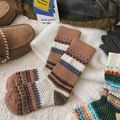 Calze Fair Isle vintage in maglia marrone e blu navy con trama in lana e polsini a coste - Taglia unica / Rosa antico