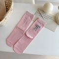 Light pink mid-calf cotton socks featuring a delicate grey flocked bow embroidery - One Size / Pink