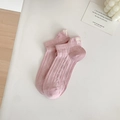 Pink mesh low-cut socks with elegant white ribbon bow embroidery on the heel - Pink