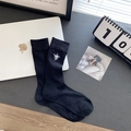 Chaussettes noires en coton avec broderie araignée blanche et texture côtelée fine - Abeille Noire (Mi-mollet)