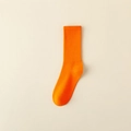 Einfarbige hellorange Baumwollsocken mit elastischer Rippstrick-Struktur für Freizeit-Look - Orangegelb