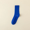 Einzelne königsblaue Baumwollsocke mit Rippbündchen und nahtlosem Zehendesign - Saphirblau