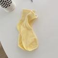 Lichtgele katoenen halflange sokken met geribbelde boorden en minimalistische rolrand - Geel / Eén maat