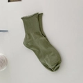 Calze a metà polpaccio verde oliva da donna con bordo arrotolato e design a coste fini - Verde / Taglia unica