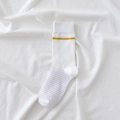 Calze bianche in cotone con banda gialla e sottili strisce viola chiaro - Bianco Bordo Oro