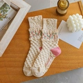 Chaussettes crème avec broderie tulipe 3D et bordure rose ondulée pour femmes - Fleur à Losanges
