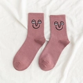 Rosa wadenhohe Baumwollsocken mit lustiger Cartoon-Meme-Gesicht-Stickerei für Damen - Einheitsgröße / Rosa