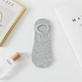Minimalist light grey no-show socks with non-slip silicone grip for casual shoes - Male Style / No Silicone / Dark Gray